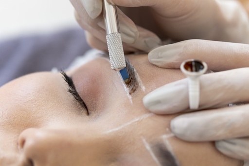 Eyebrow Lamination